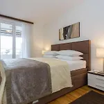 Doramia Apartment *
