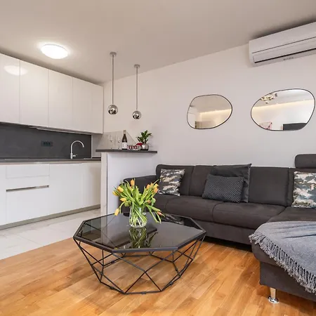 Doramia Apartament *